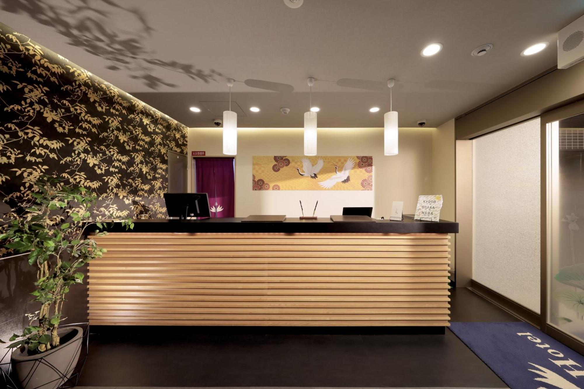 Shinsaibashi-Higashi Crystal Hotel Osaka Exterior photo